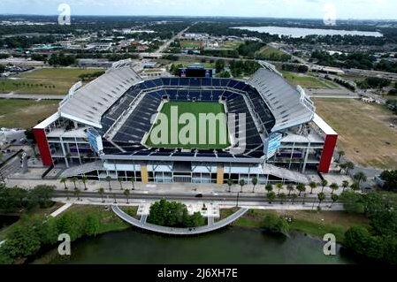 where is camping world stadium